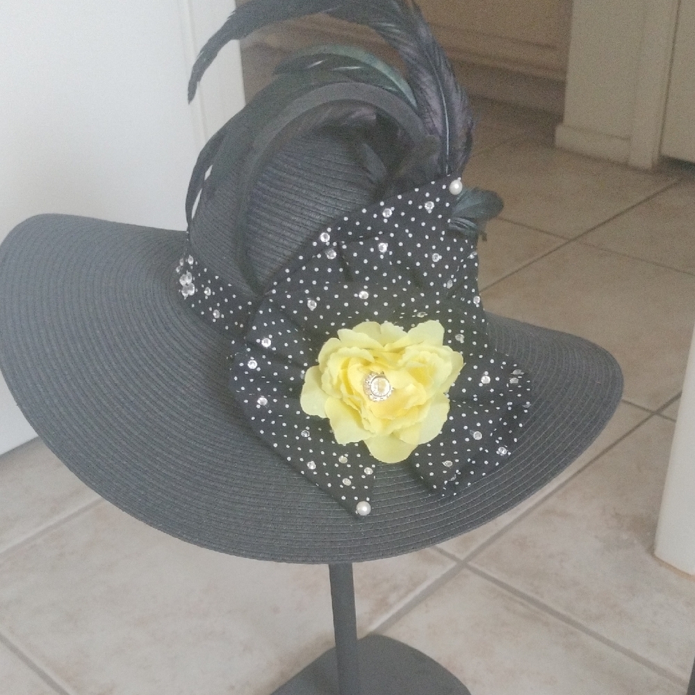 Elegant Black Hat with Yellow Flower Accent